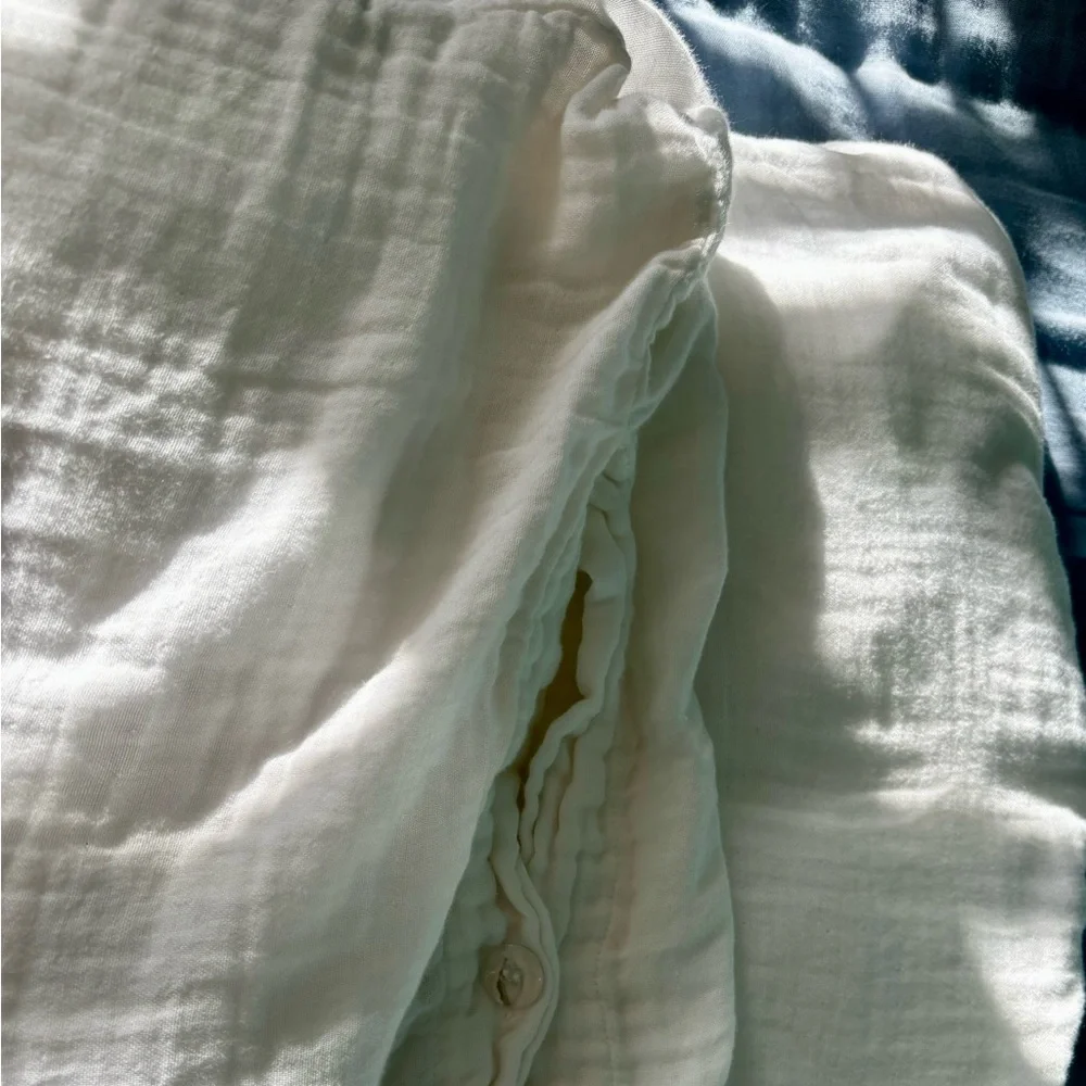 Crate&Barrel Toddler Sized Duvet & Insert - Picture 5 of 13